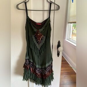 Satisfy Your Inner Show Girl! This cutest callback to a saloon singer outfit.
